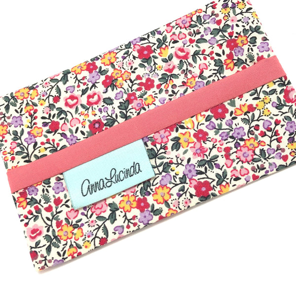 Pocket Tissue Holder
