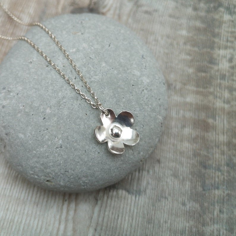 Silver flower pendant necklace shop