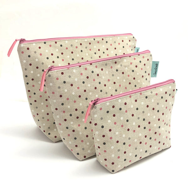 toiletry bags made in the UK