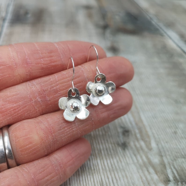 Silver flower earrings dangle hot sale